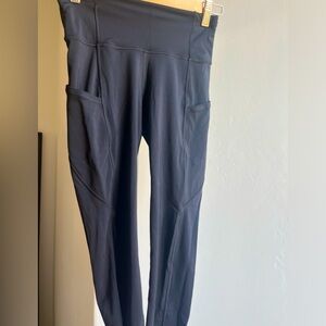 Lululemon black fast and free crop raw edge hem leggings 19 inch inseam